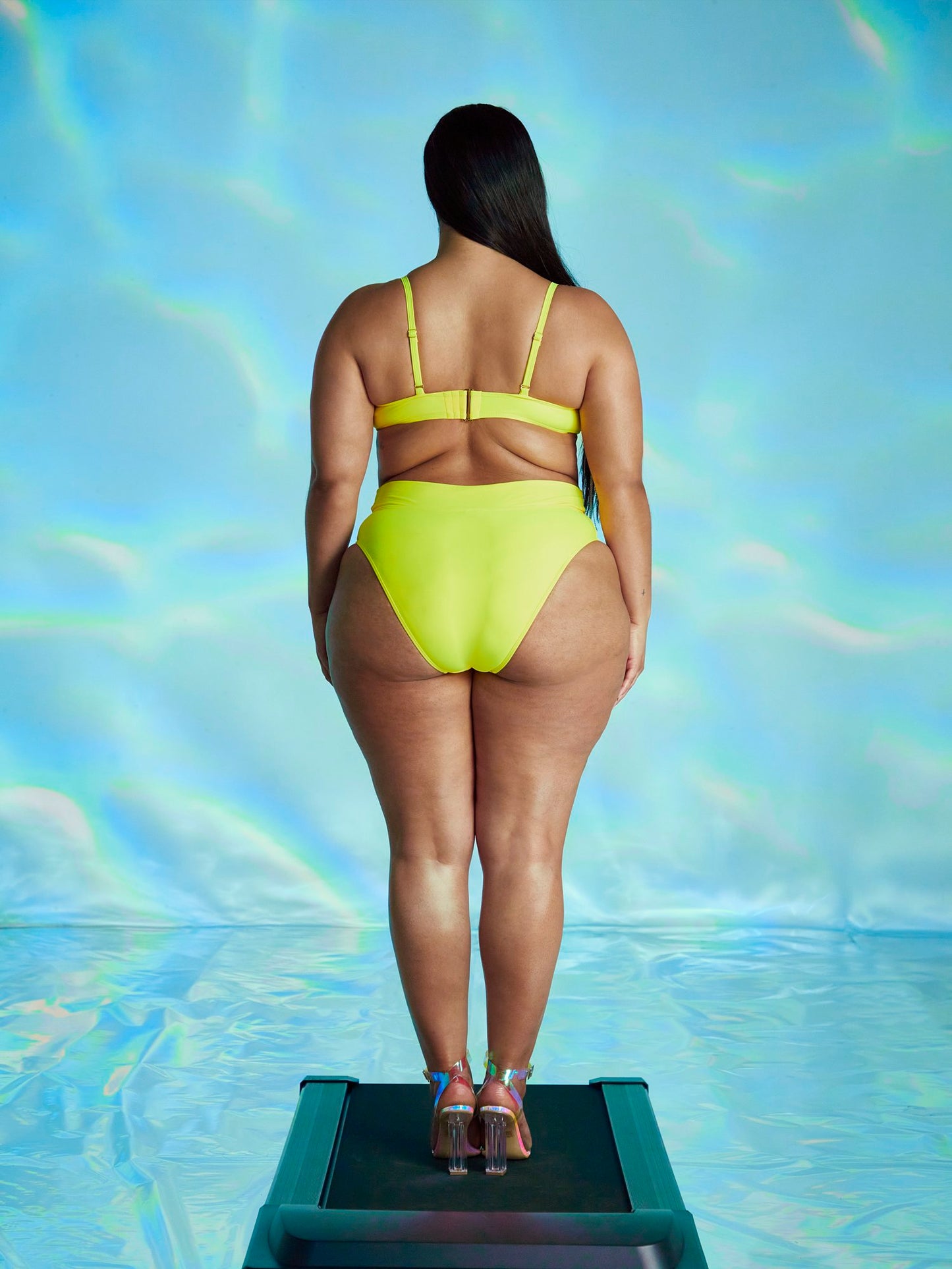 #color_YELLOW