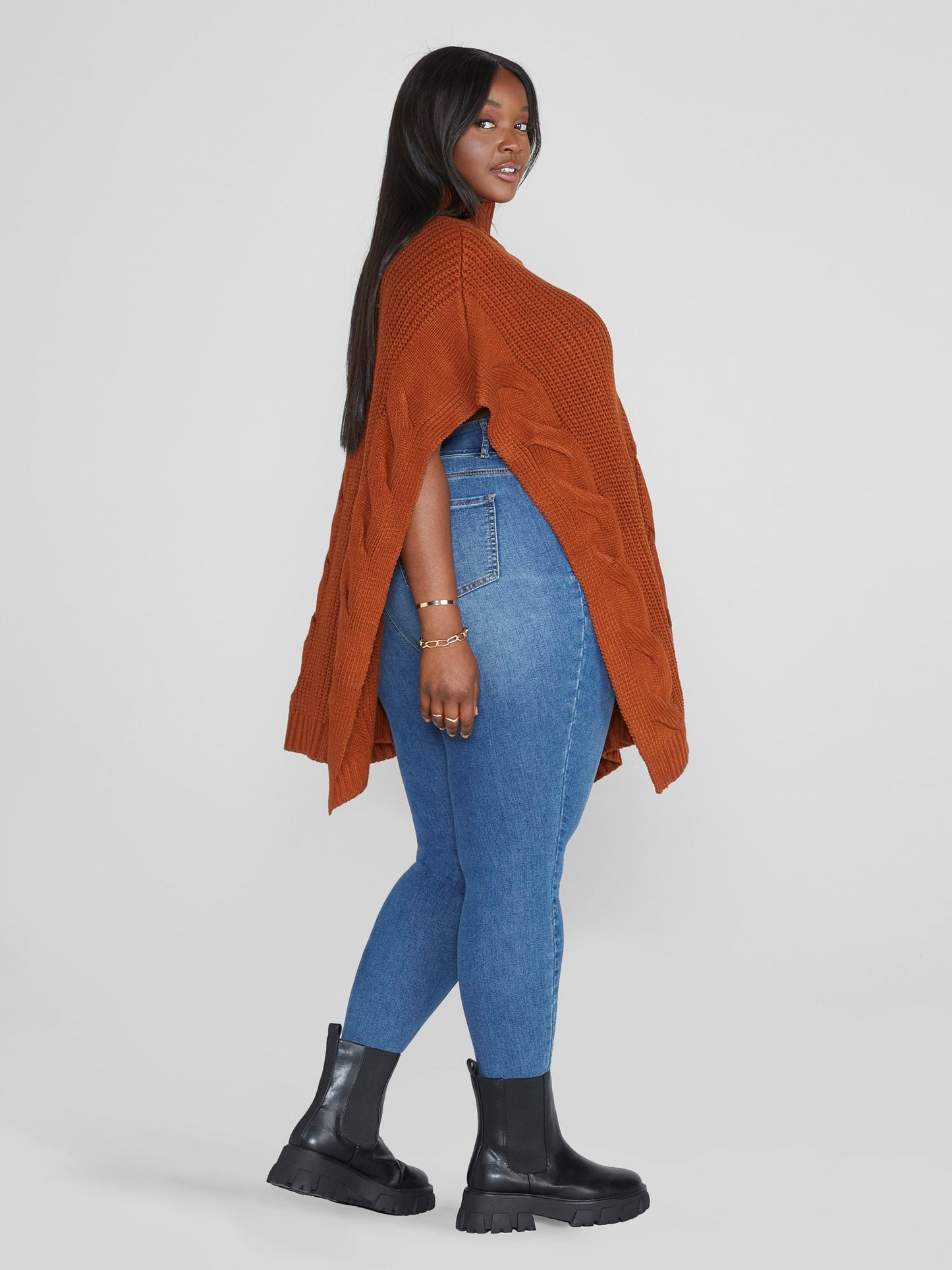 #color_BROWN