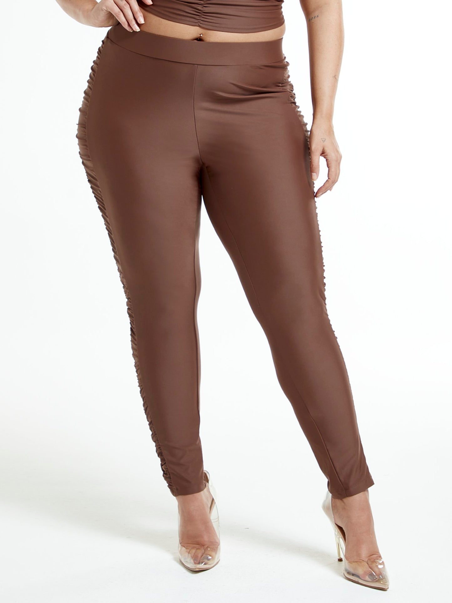 #color_BROWN